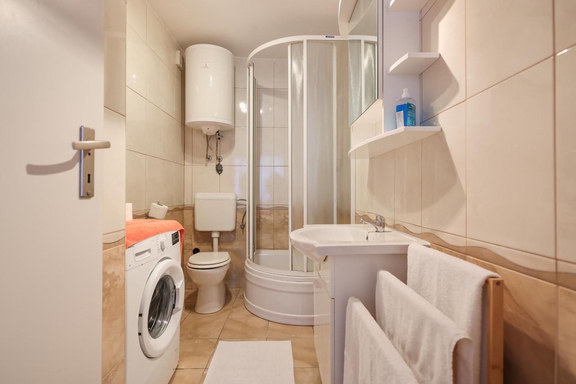 Viva - 2 Bedroom In Centar Apartment Zadar